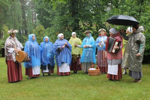 Folkloras kopa ZEIĻA piedalās NOVADU DIENĀ Brīvdabas muzejā, Rīgā 11.06.2016_19